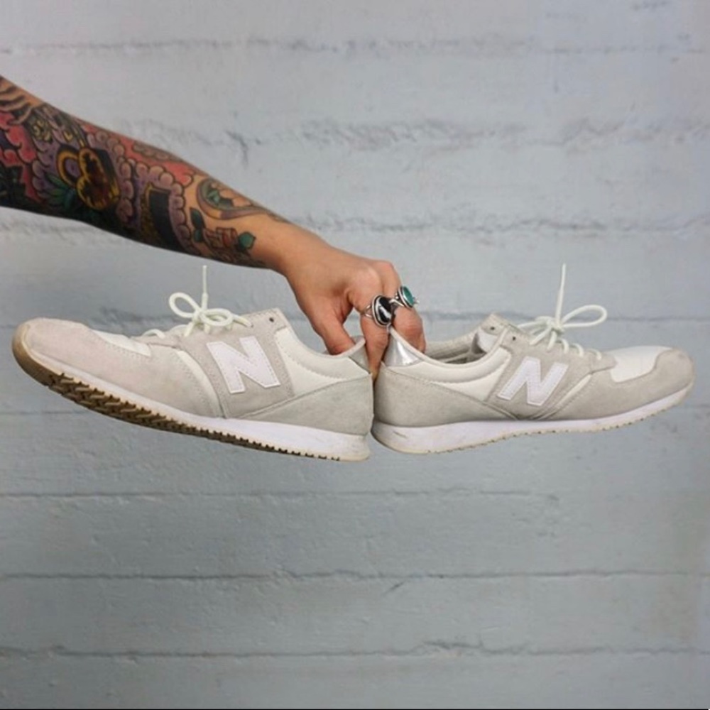 New Balance 420 Sneakers